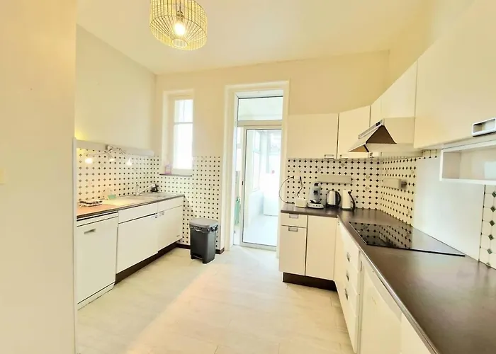 Avec Terrasse En Plein Centre Апартаменты