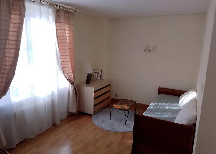 Апартаменты Avec Terrasse En Plein Centre *