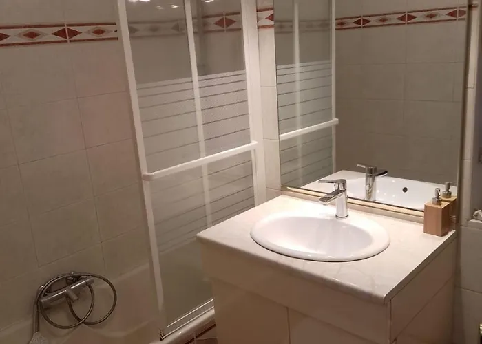 Апартаменты Avec Terrasse En Plein Centre *